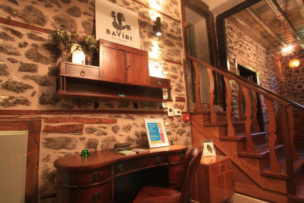 Bayiri Petit Pension لِتوخورو المظهر الخارجي الصورة