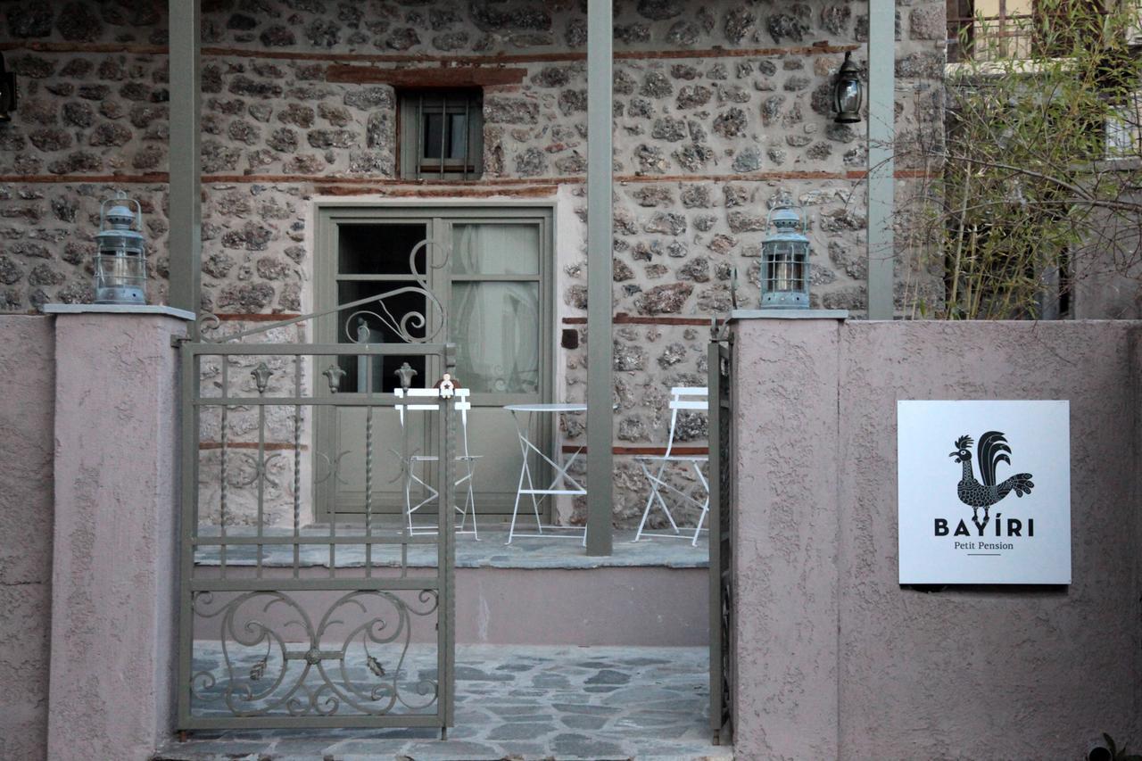 Bayiri Petit Pension لِتوخورو المظهر الخارجي الصورة